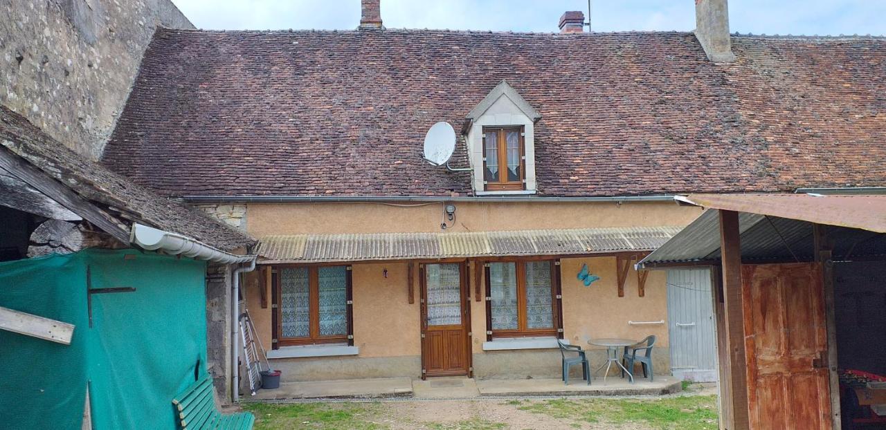 Maison Pour Nombreuses Personnes Pousseaux Екстер'єр фото